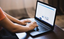 视觉层次革命:留白、对比与F型阅读模式的实战技巧