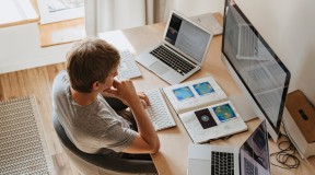 暗黑模式设计哲学:从节能美学到用户视觉舒适度优化